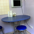 Thumb_crop_table